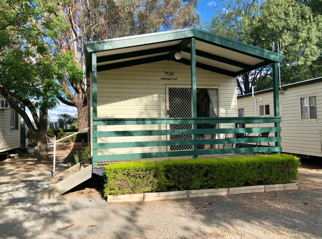 Tatura Cabin&Caravan Park Luaran gambar